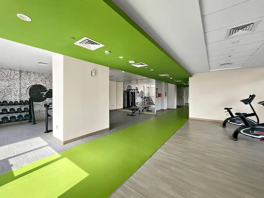 Upmarket Apartment With A Pool, Gym & Private Balcony Dubai United Arab Emirates