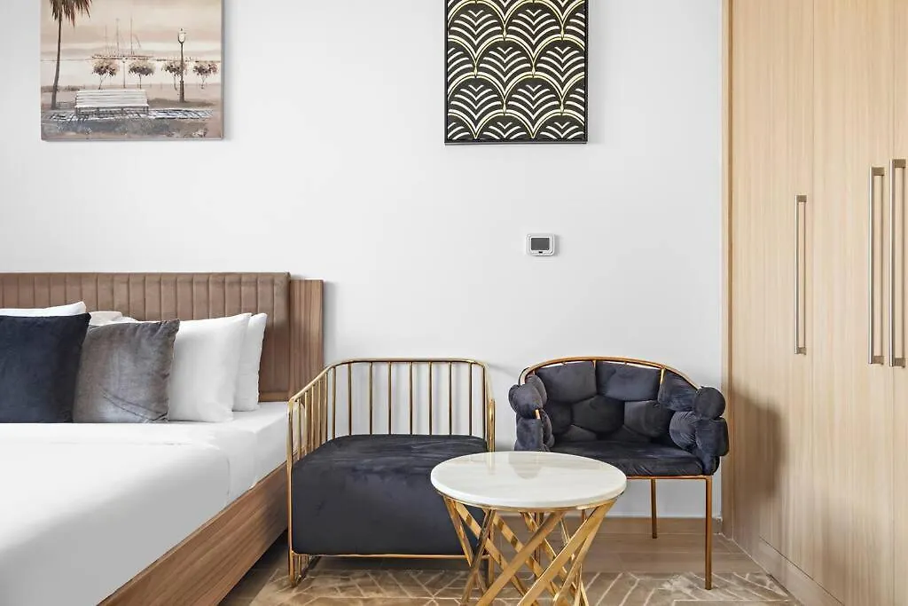 Upmarket Apartment With A Pool, Gym & Private Balcony Dubai 0*,